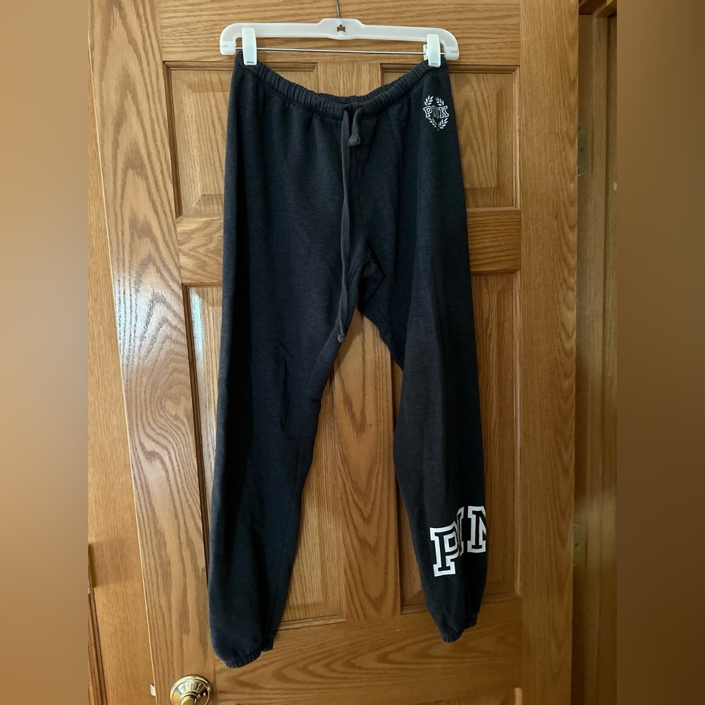 VS PINK Classic Sweatpants!
